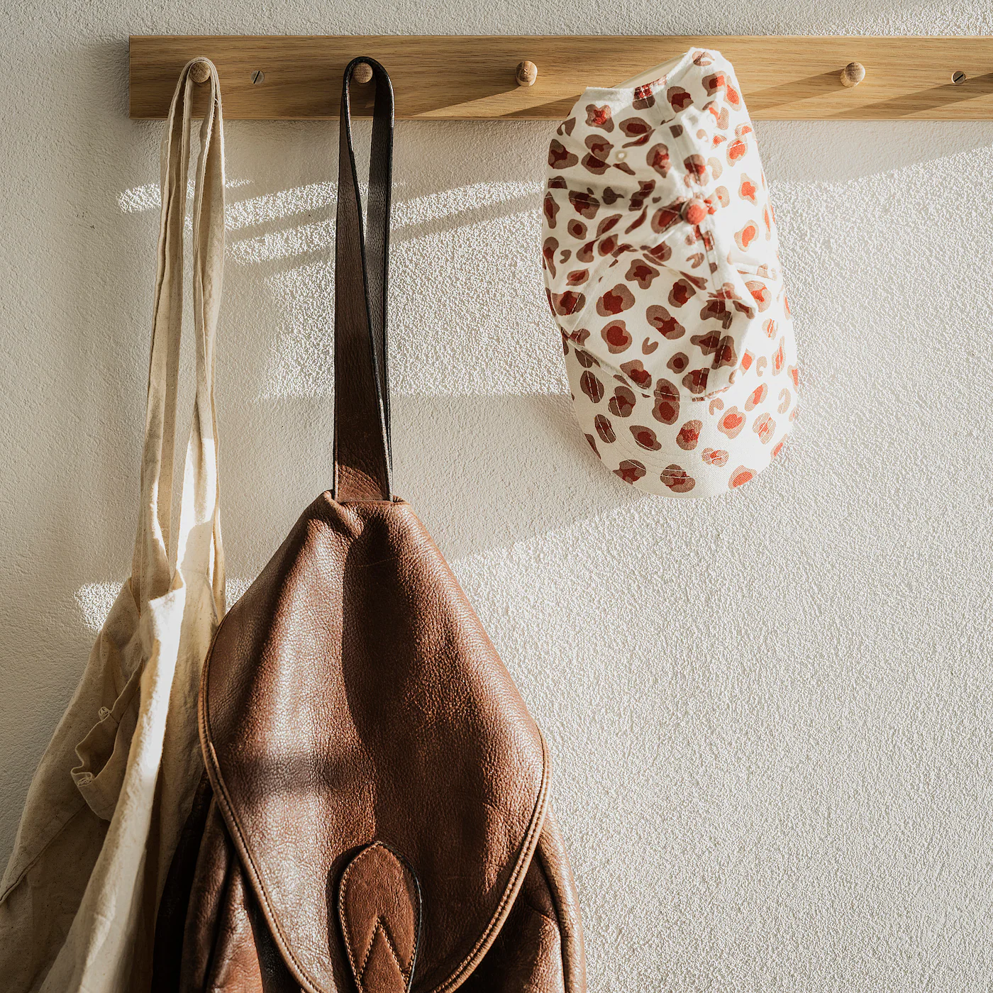 IKEA HÖVOLM Rack With 6 Knobs Oak - Image 3