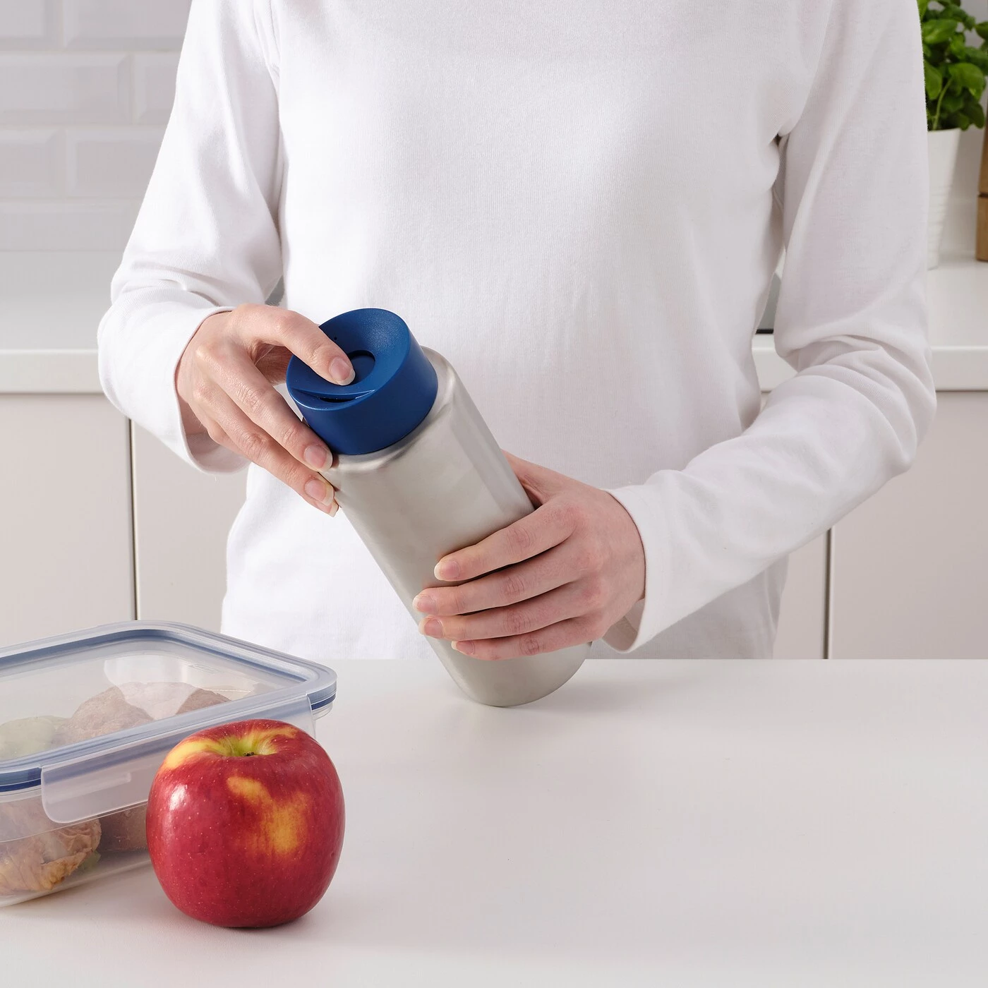 IKEA UNDERSÖKA Insulated Steel Flask Stainless Steel/dark Blue 24 Oz - Image 4