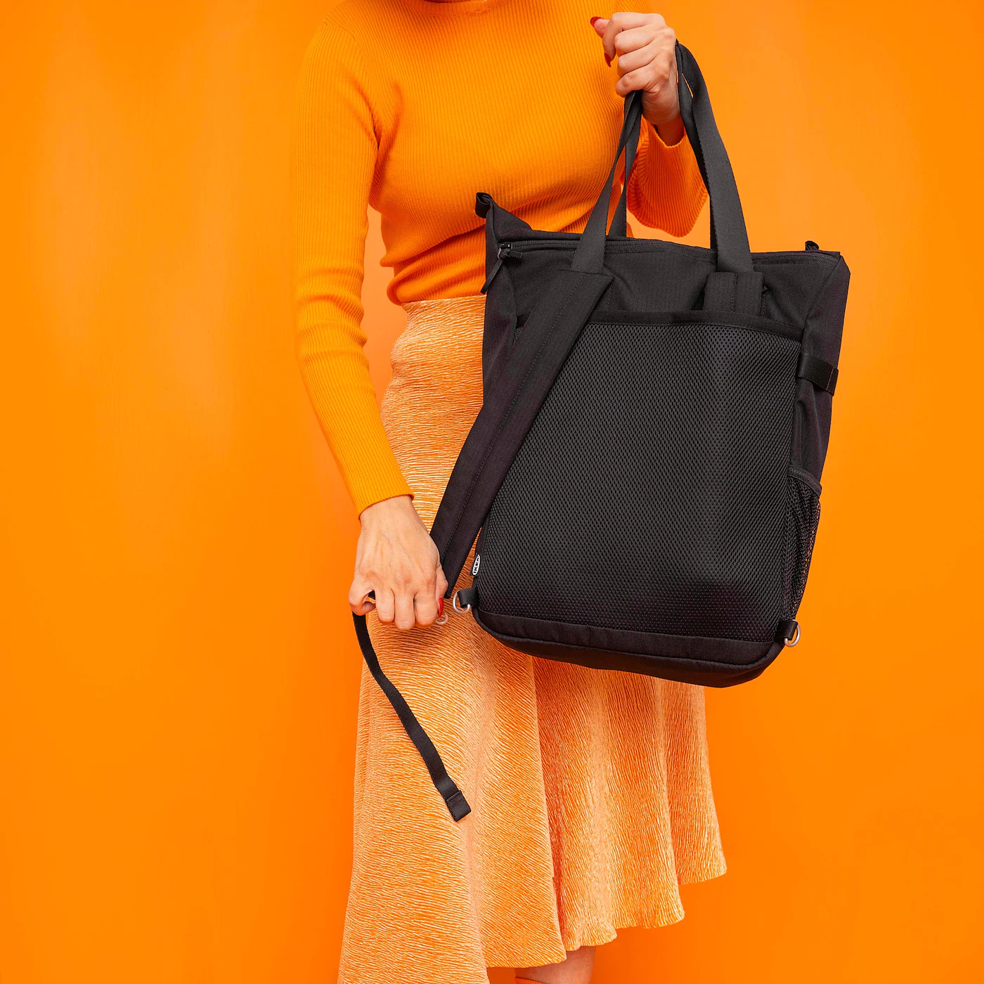 IKEA VÄRLDENS Backpack Black 12 ¼x6x19 ¼ "/7 Gallon - Image 5