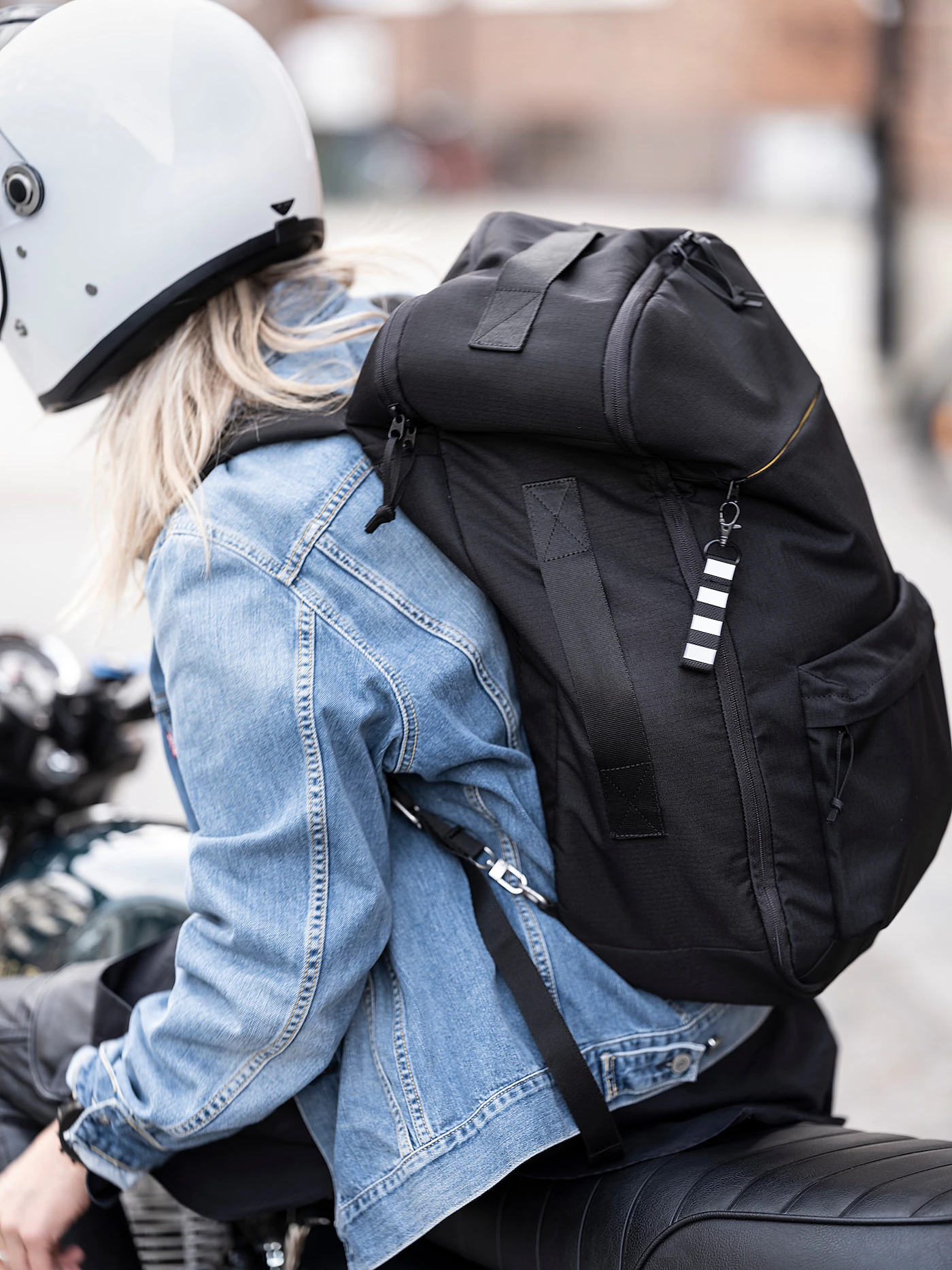 IKEA VÄRLDENS Travel Back Pack Black 13x6 ¾x21 ¾ "/10 Gallon - Image 8